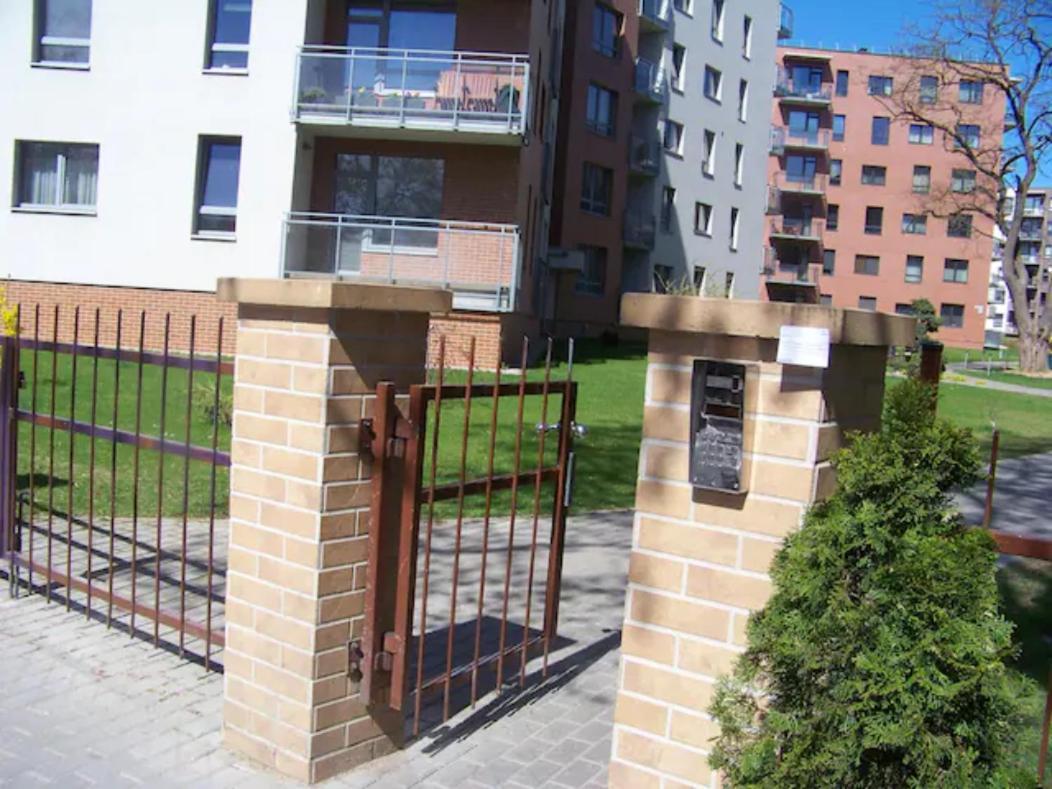 Close To Panorama Center Apartment Self Check-In Garage Free Вильнюс Экстерьер фото